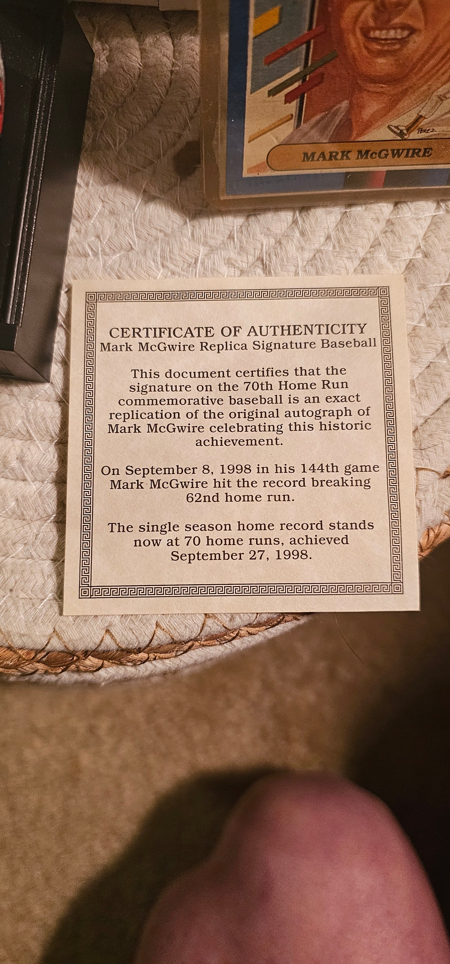 Mark McGwire Replica Signature Baseball & Baseball Card